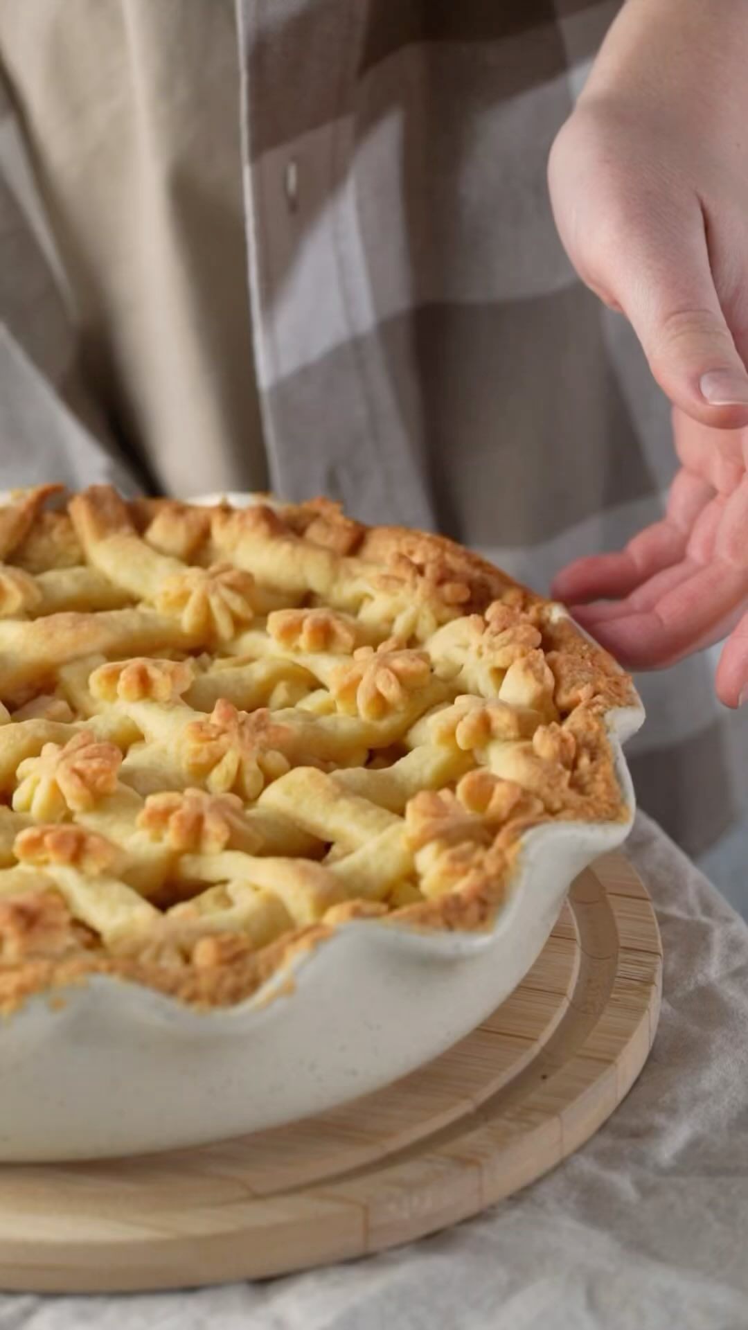 Easy Apple Pie Recipe: Homemade Delight in 40 Minutes