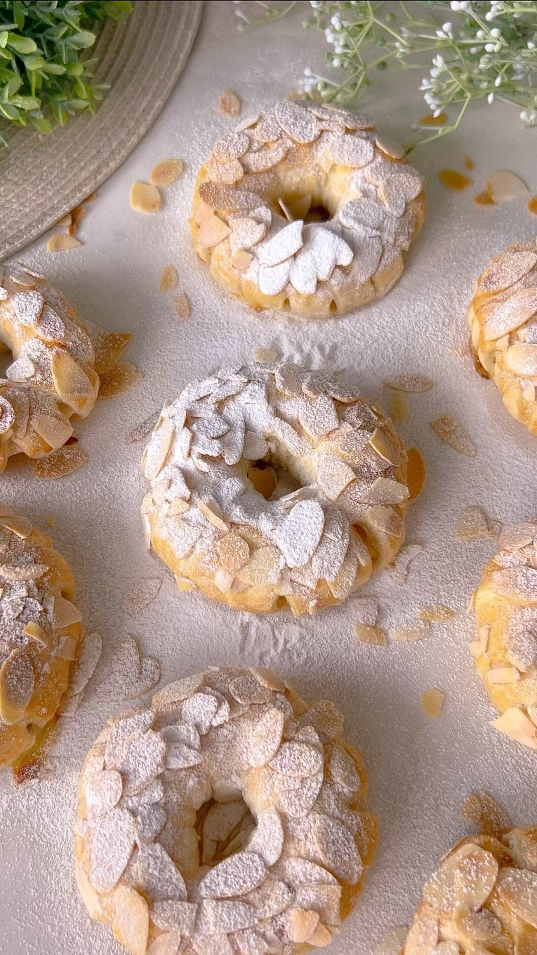 Crispy Apple Rings Recipe: Flaky Pastry Delight