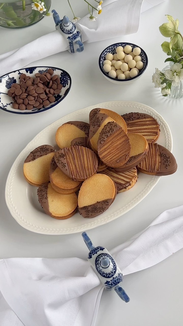 El mejor sablé de Pascua: galletas con ganache de chocolate