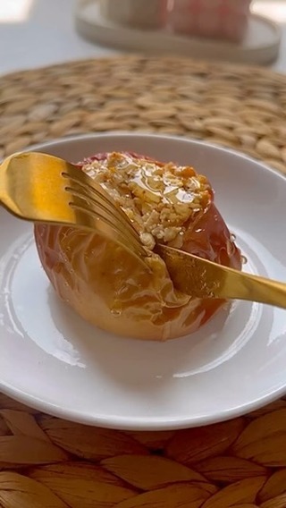 Baked Apples with Cottage Cheese