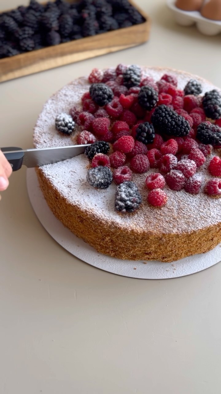 Perfectly Soft Honey Cake: Easy Steps for a Fluffy Dessert