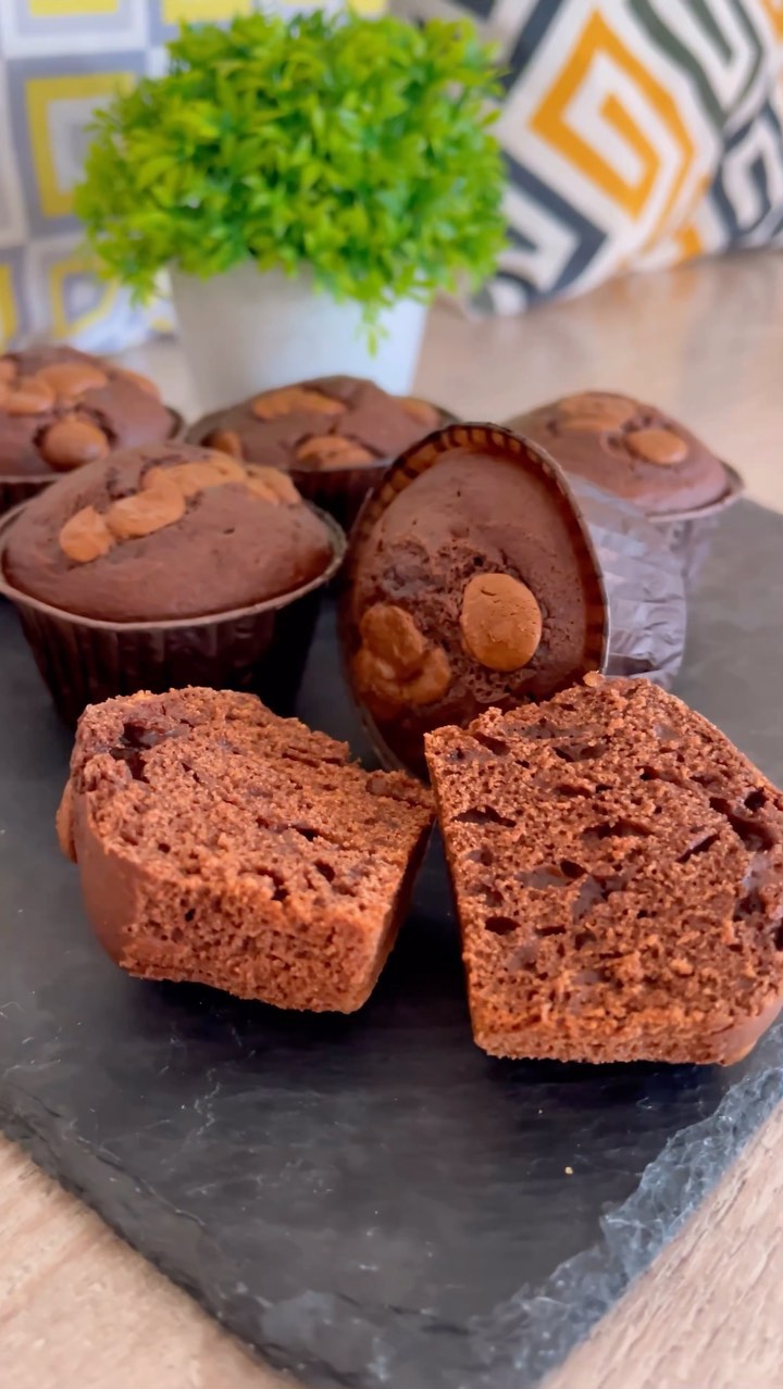 Quick Chocolate Cupcakes: Easy Recipe in Just 30 Minutes