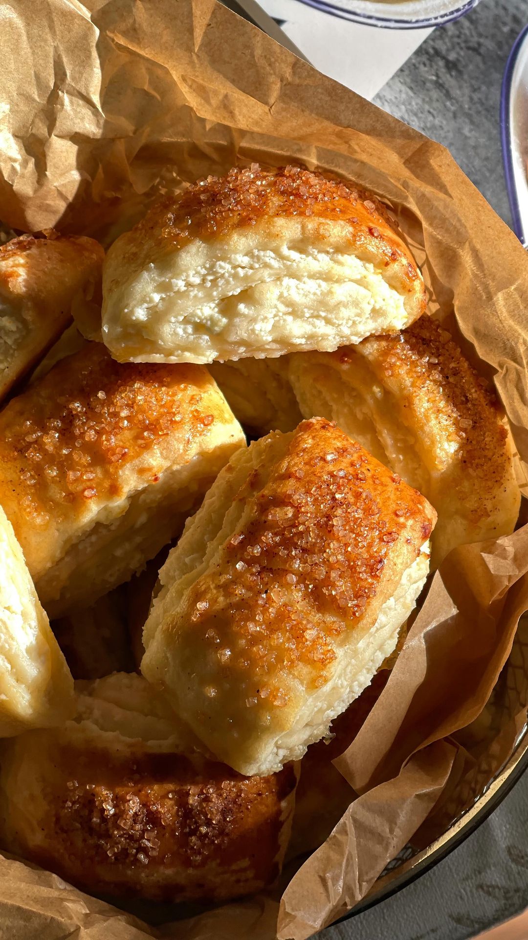 Perfectly Crispy Cream Cheese Puffs: Cozy Evening Treat