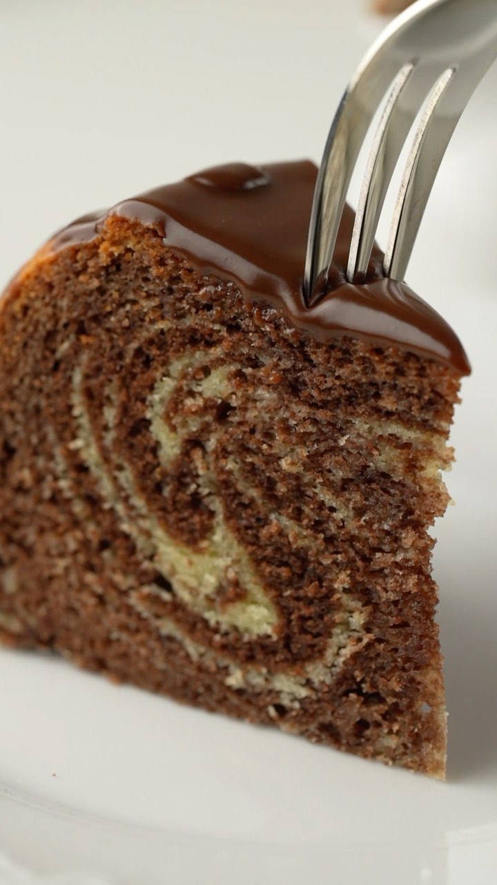 Quick Zebra Cake in Just 35 Minutes: Easy Recipe