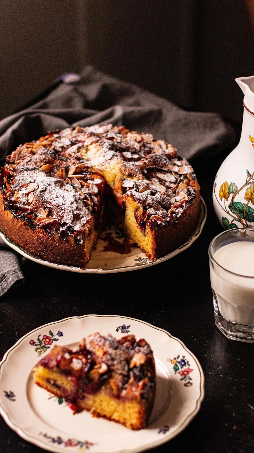 Perfectly Fluffy Plum Cake: Easy Weekend Recipe