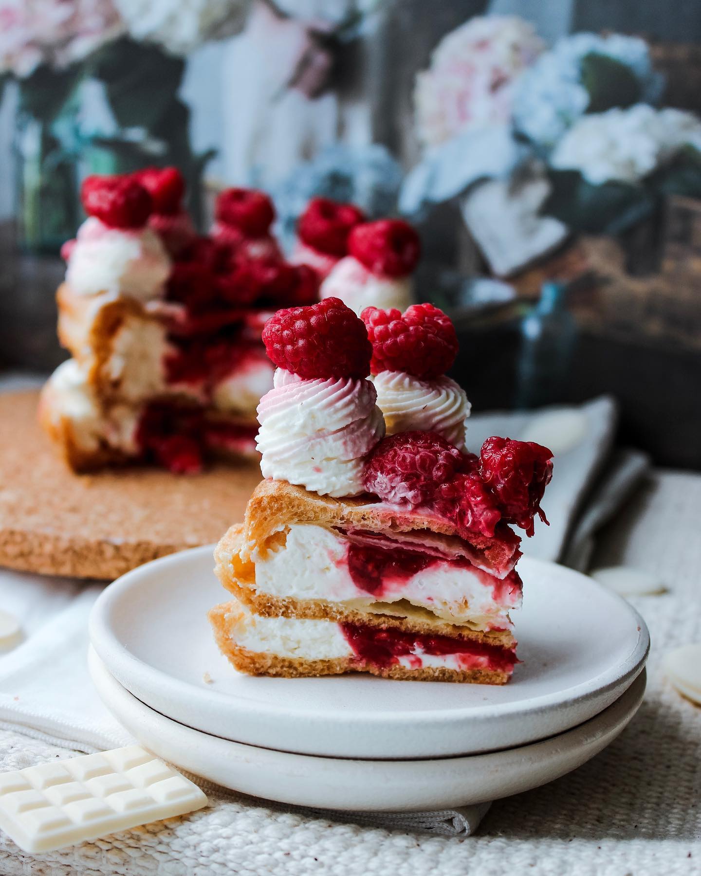 Choux cake with raspberry