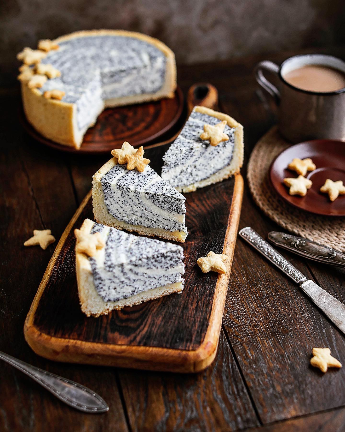 Tarta de Queso con Base de Masa Quebrada y Relleno de Amapola