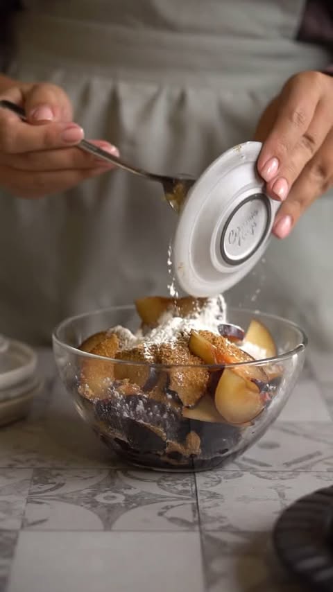 Torta Vegana de Frutas Vermelhas com Farinha de Espelta