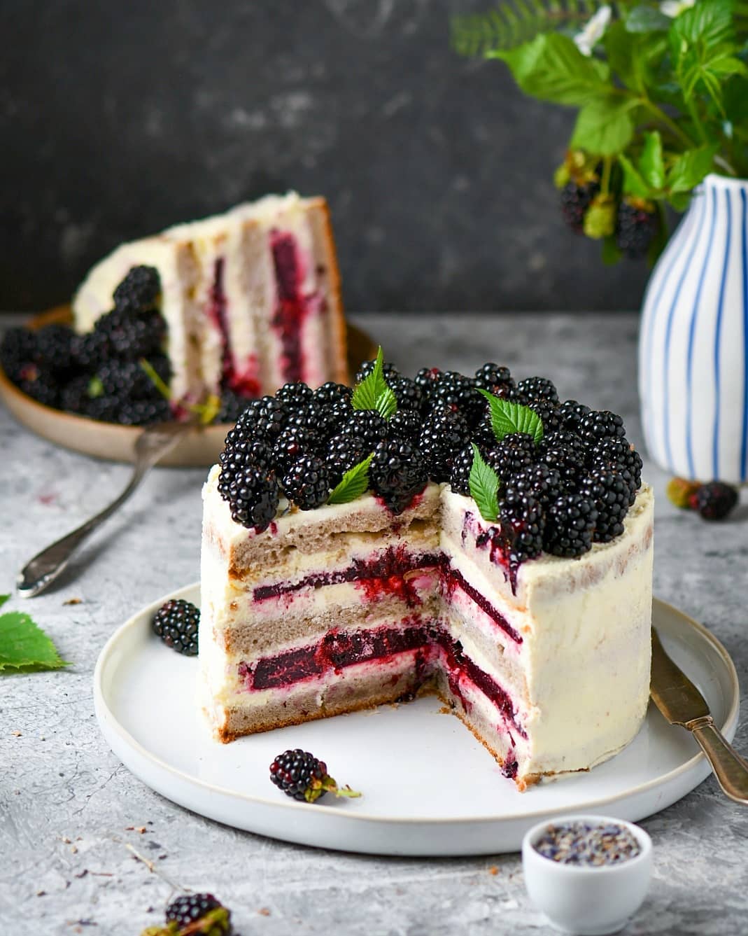 BLACKBERRY & LAVENDER CAKE