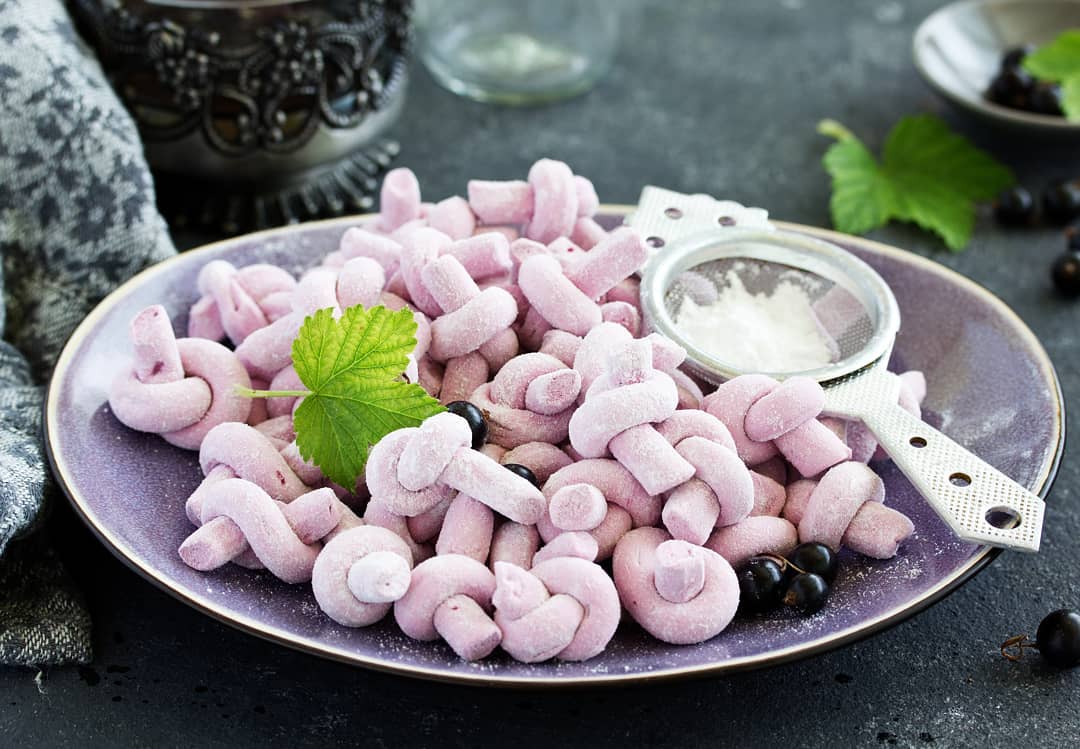 BLACKCURRANT MARSHMALLOWS