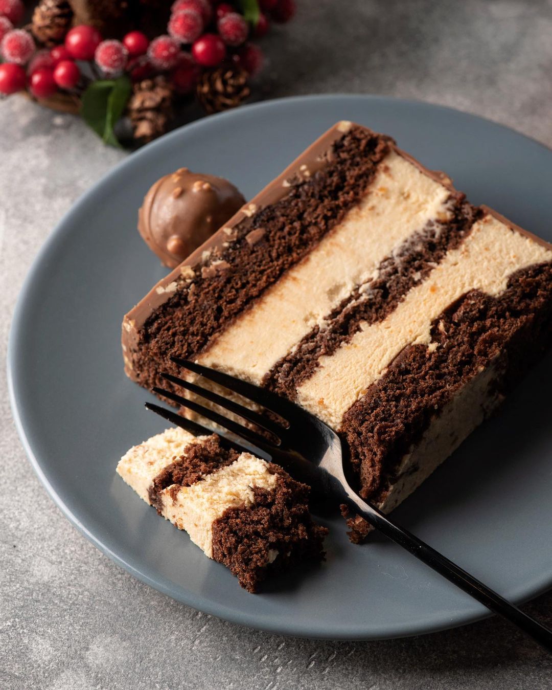 Chocolate cake with peanuts & coffee