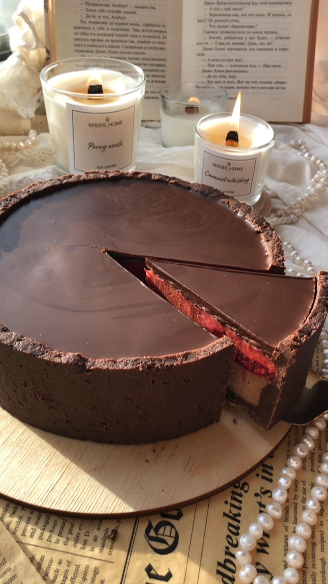 Delicioso Cheesecake de Chocolate con Frutos Rojos