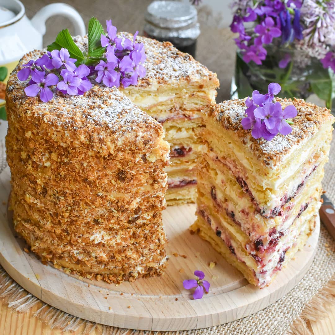 Chopped pastry cranberry cake