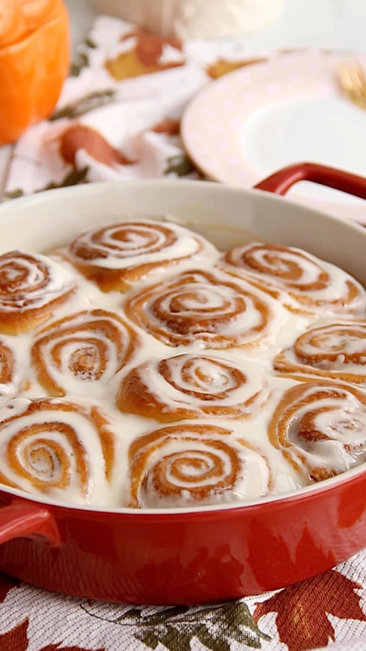 Classic Cinnamon Rolls with Cream Cheese Frosting