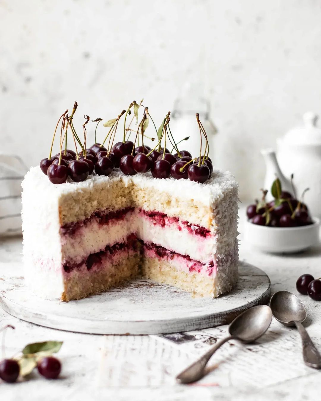 Coconut, cheese & cherry cake