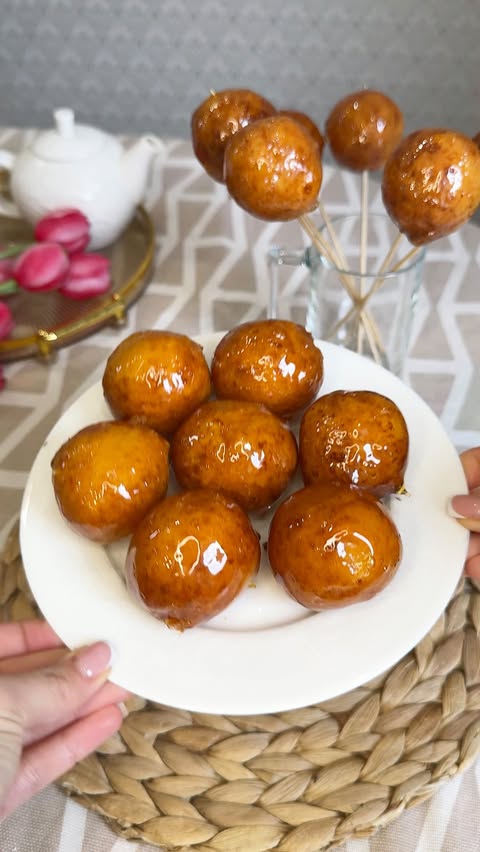 Crispy Cottage Cheese Balls with Caramel