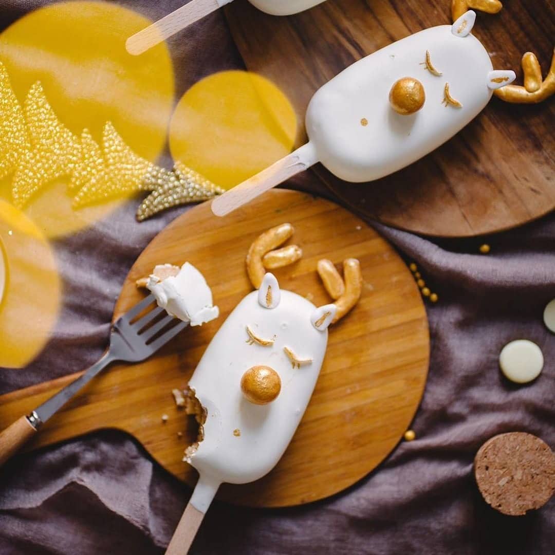 DEER CAKEPOPS WITH VANILLA