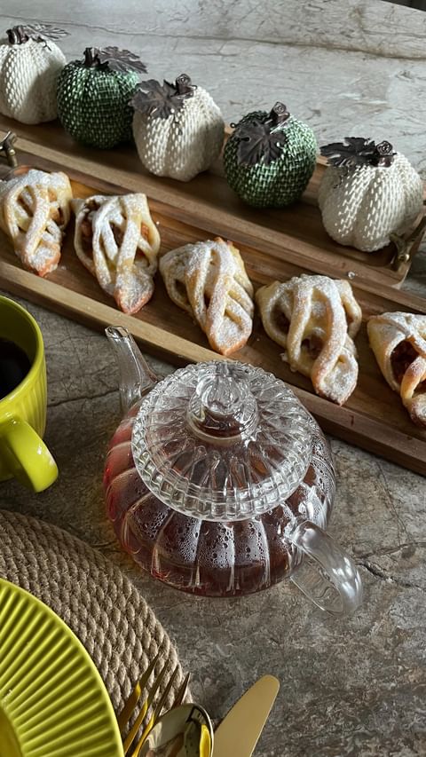 Delicious Apple Cottage Cheese Braids Recipe