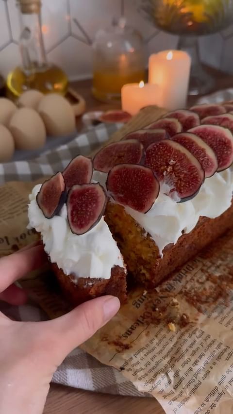 Delicious Carrot Cake with Cream Cheese Frosting