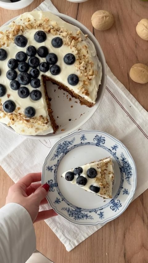 Delicious Carrot Cake with Creamy Lime Frosting