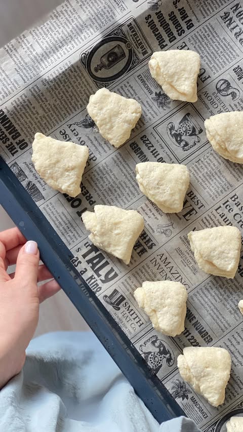 Deliciosos Biscoitos de Queijo Cottage com Crosta de Açúcar