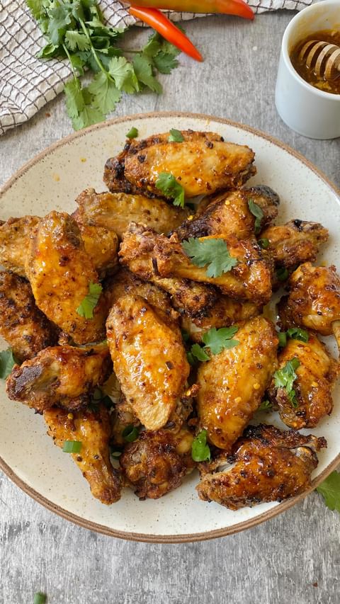 Delicious Hot Honey Chicken Wings Recipe