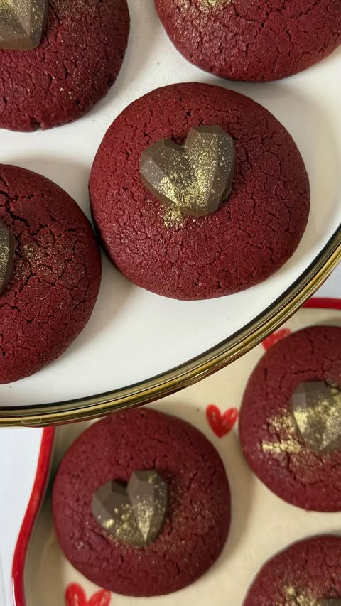 Delicious Red Velvet Cookies for Any Occasion