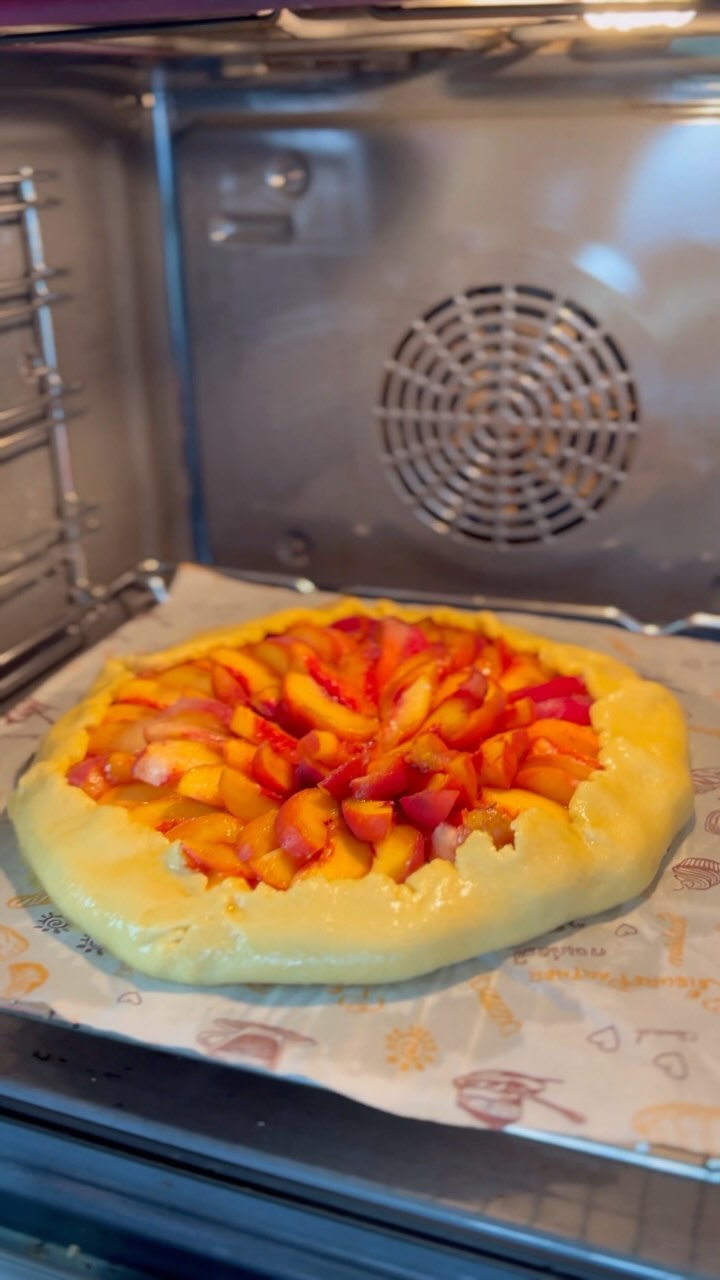 Delicious Russian Peach Cottage Cheese Galette