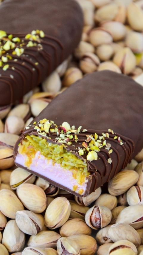 Dubai Pistachio and Rose Cheesecake Recipe