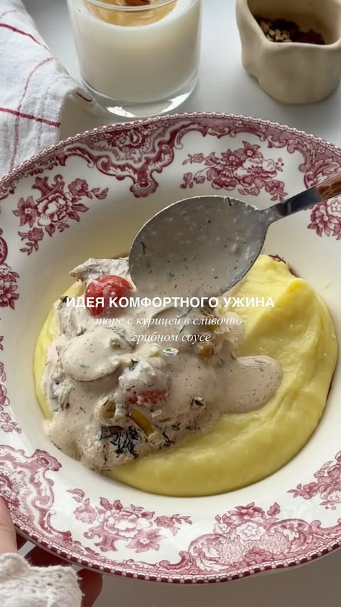 Easy Chicken Thighs in Creamy Sauce Recipe