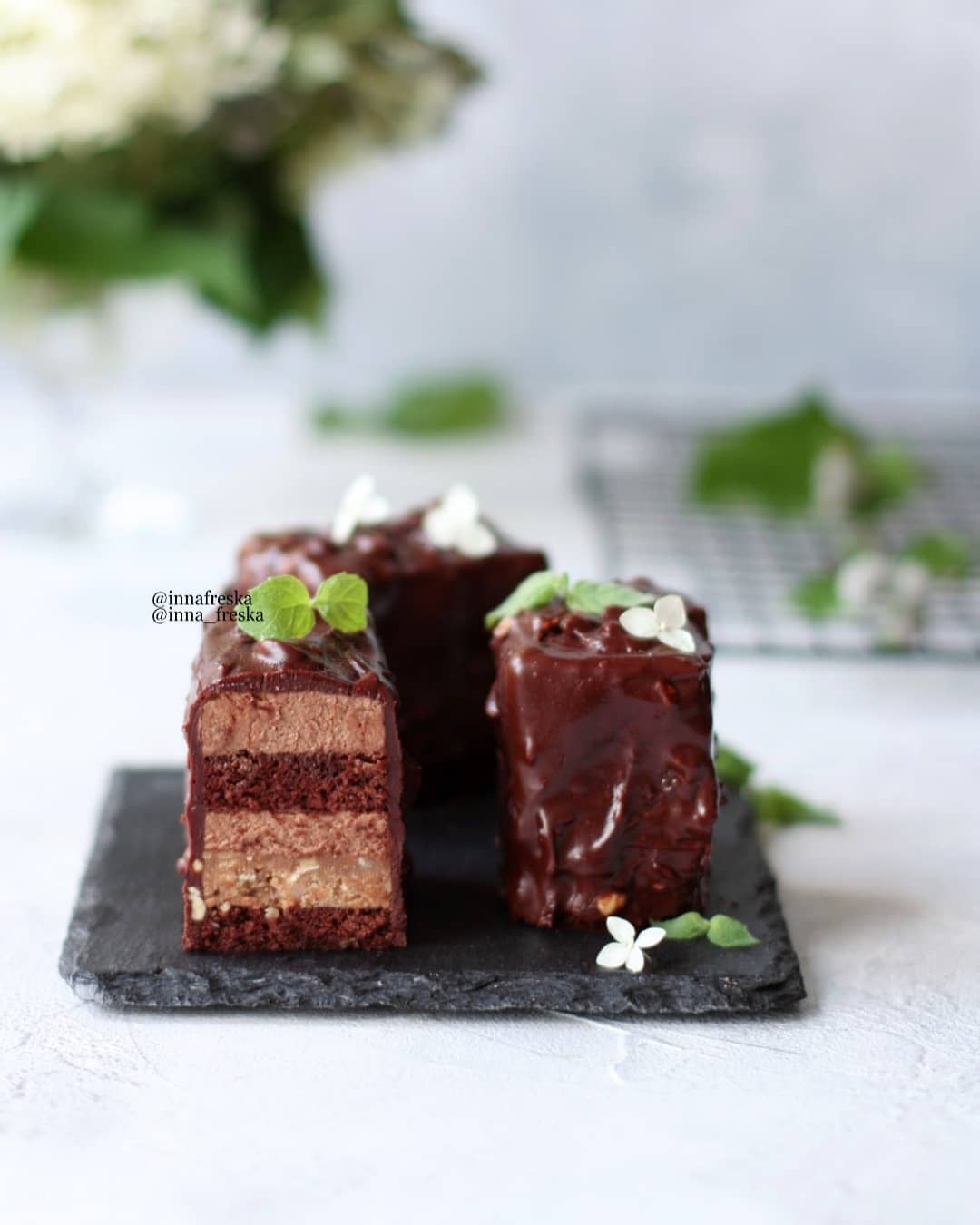 Ferrero rocher cakes