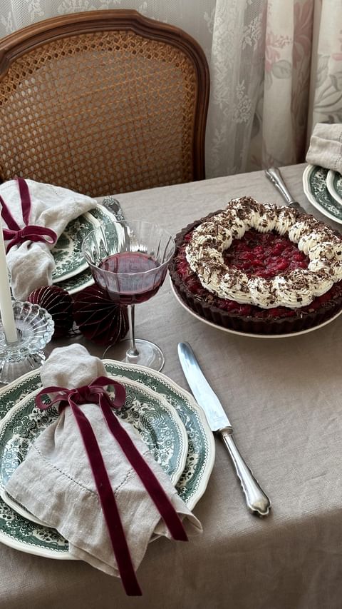 Torta de Cereja com Ganache de Chocolate Rica e Deliciosa