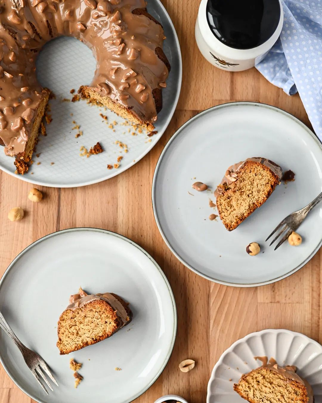 Hazelnut tea cake