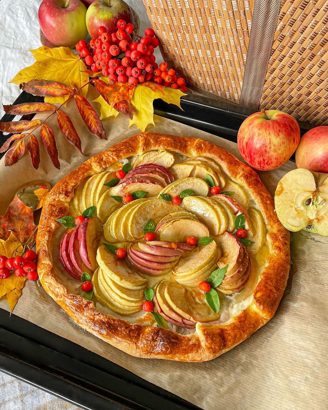 Healthy Sugar-Free Apple Galette