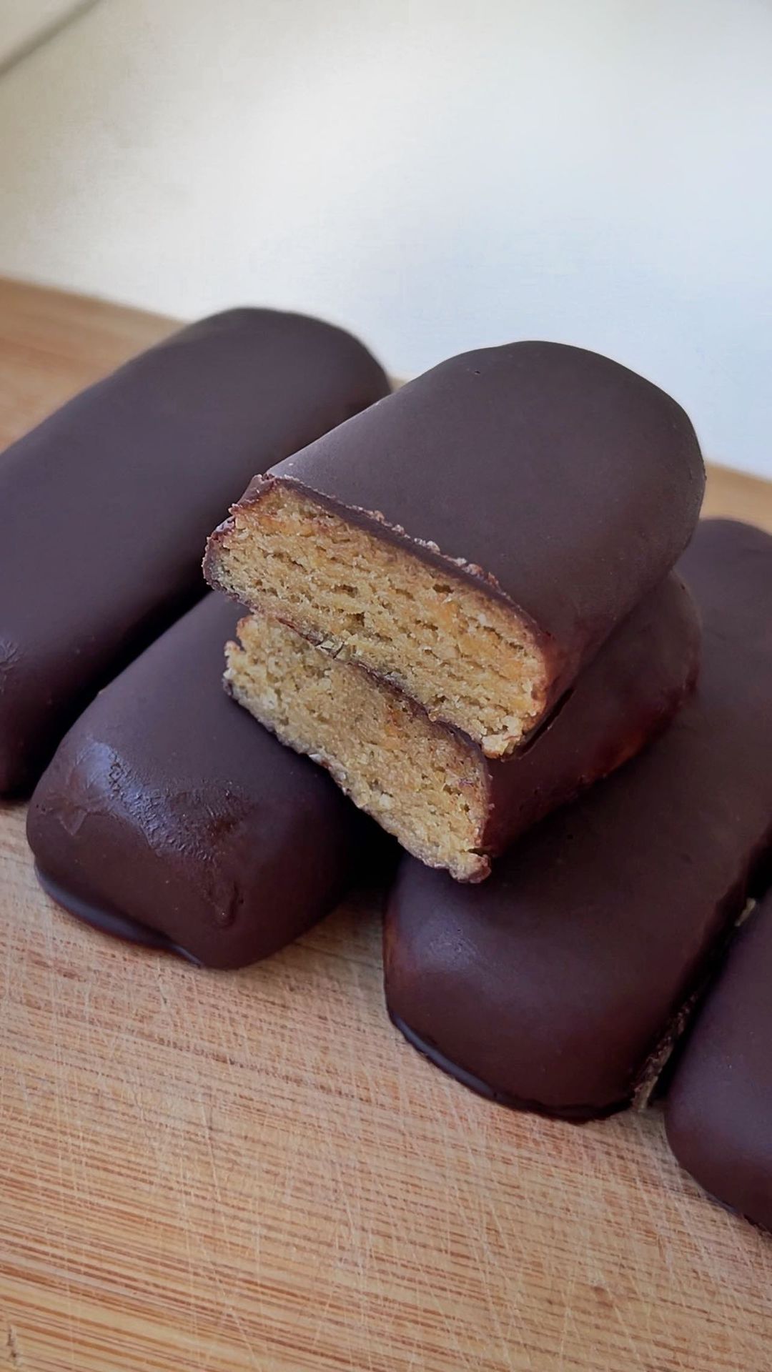 Homemade Protein Bars with Chocolate Glaze