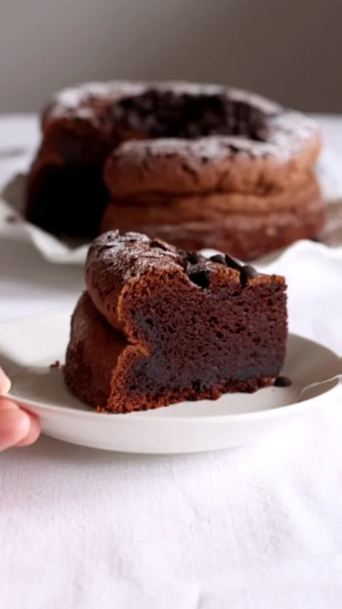 Irresistible Moist Chocolate Cake Recipe