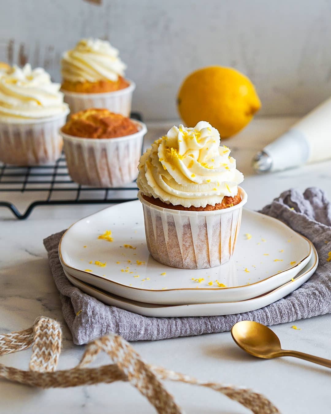 Lemon cupcakes