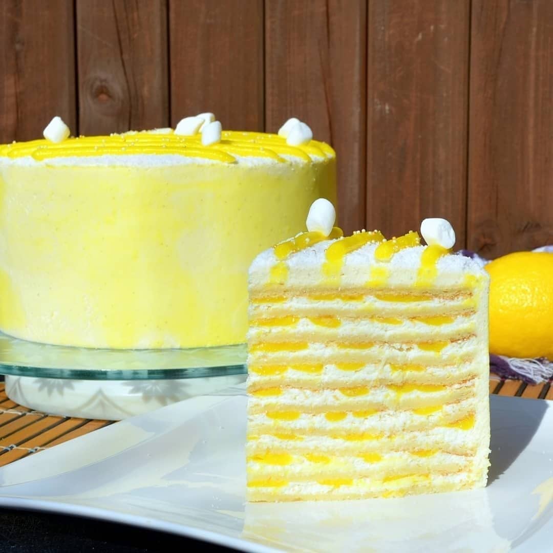 Lemon sour cream cake