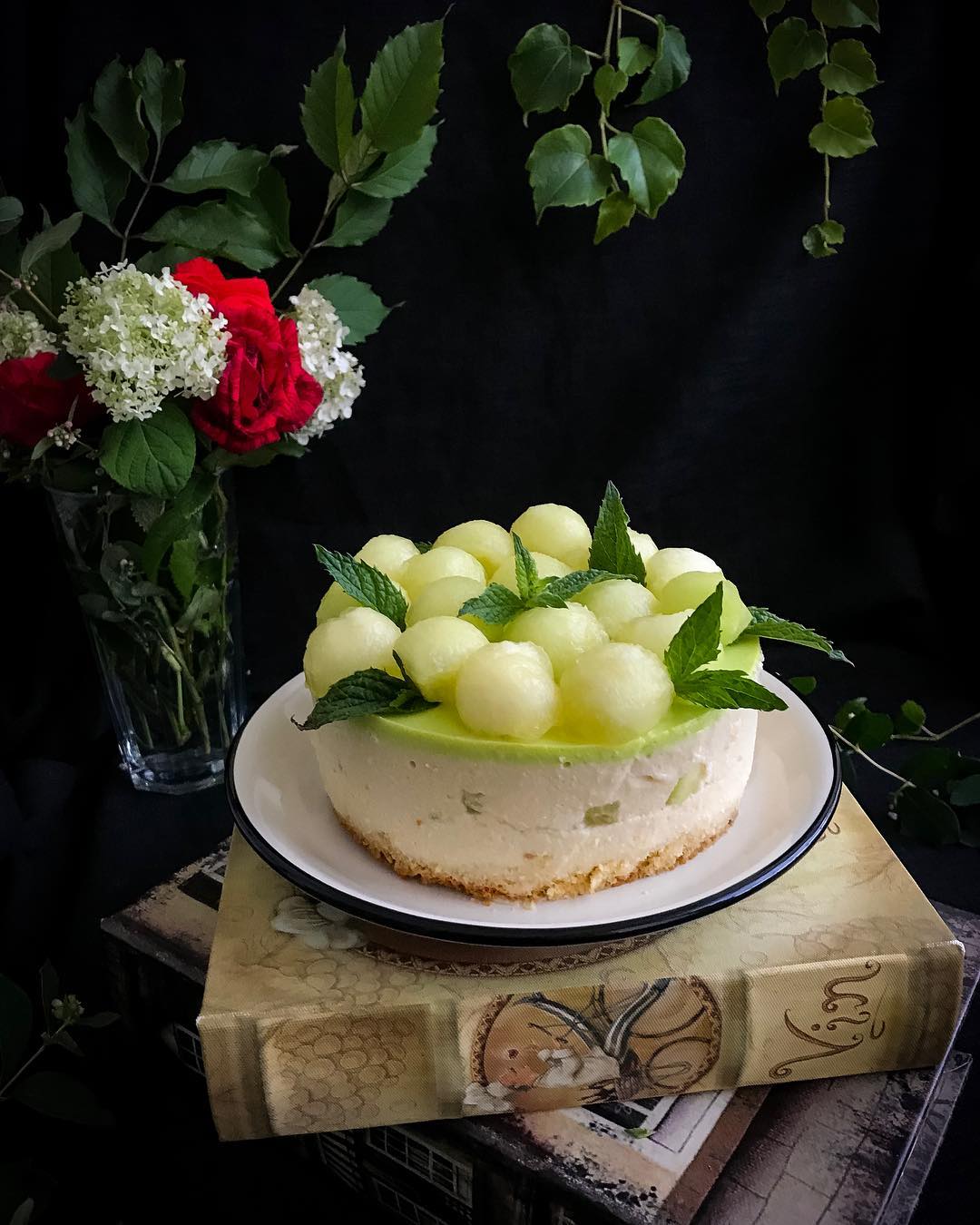 MELON MOUSSE CAKE