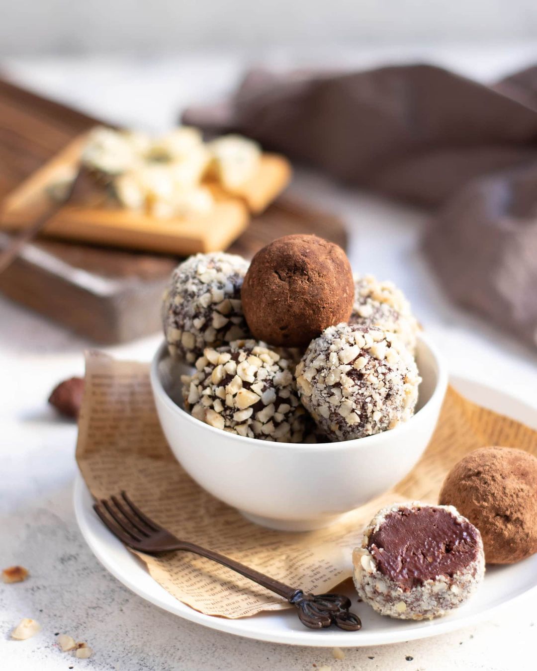 Men's truffles with dor blu cheese, cognac & bitter chocolate