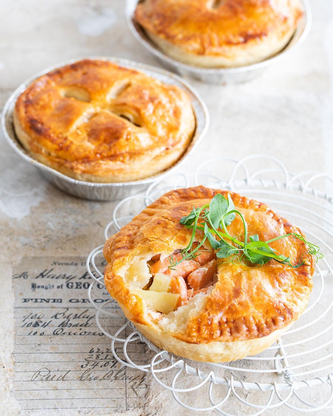 Potatoes & salmon pie