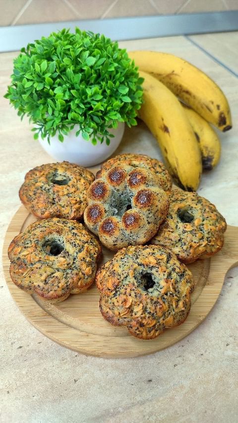 Quick Banana Poppy Seed Muffins Recipe