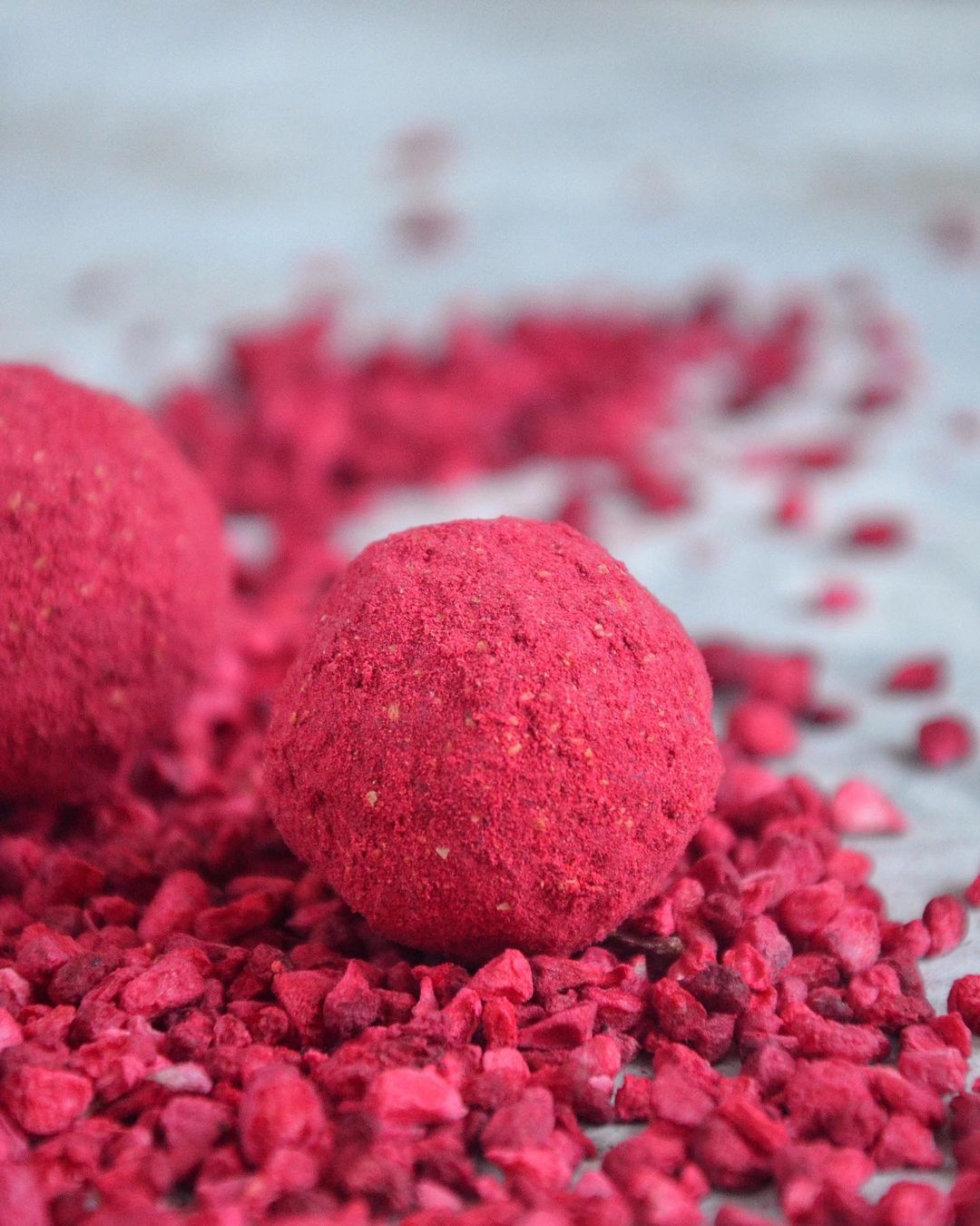 Raspberry & yoghurt truffles