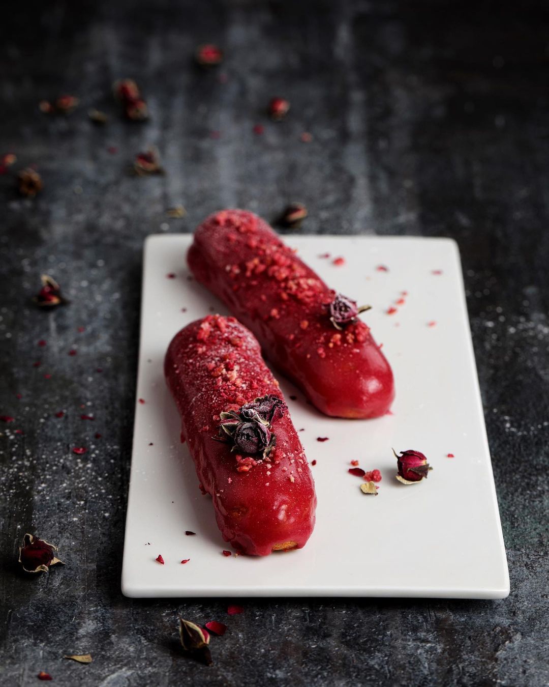 Raspberry eclairs