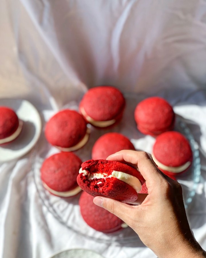 Deliciosas Galletas Rellenas de Red Velvet