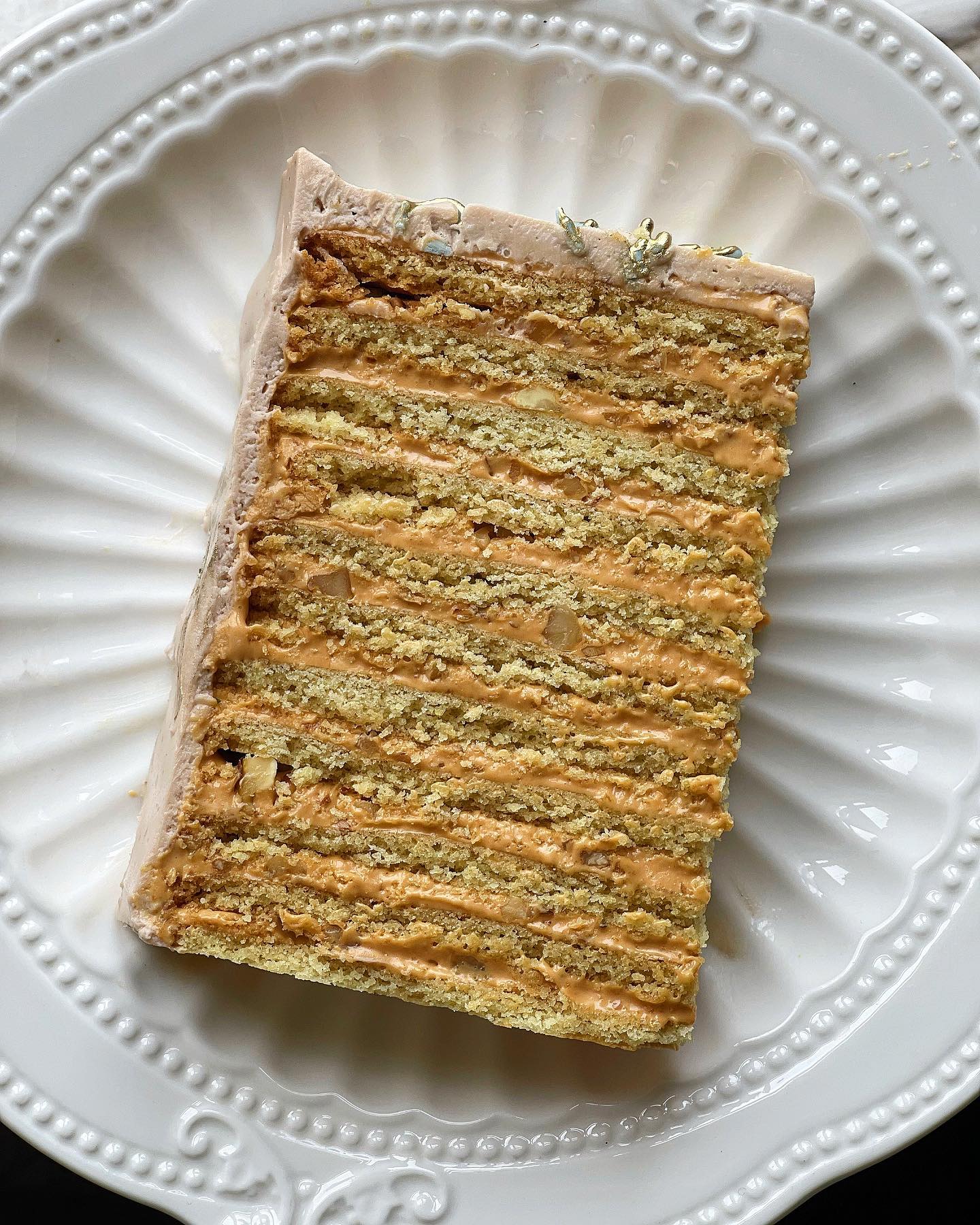 Shortbread cake with boiled condensed milk & walnuts