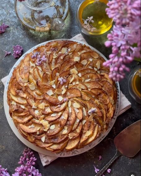 Spring apple pie