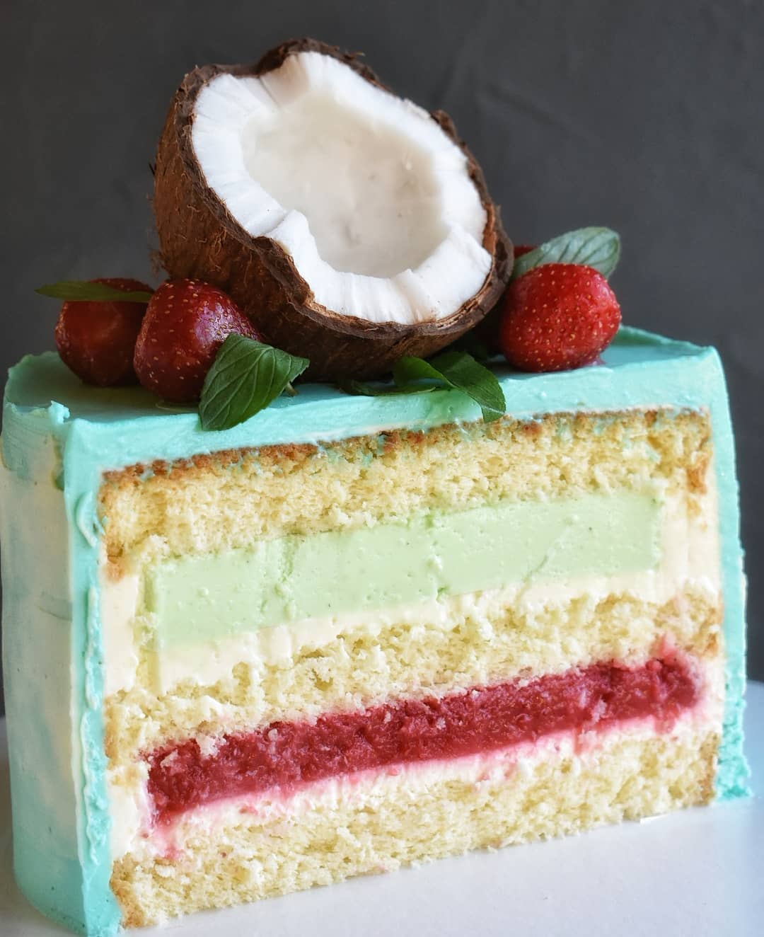 Strawberry, coconut & mint cake