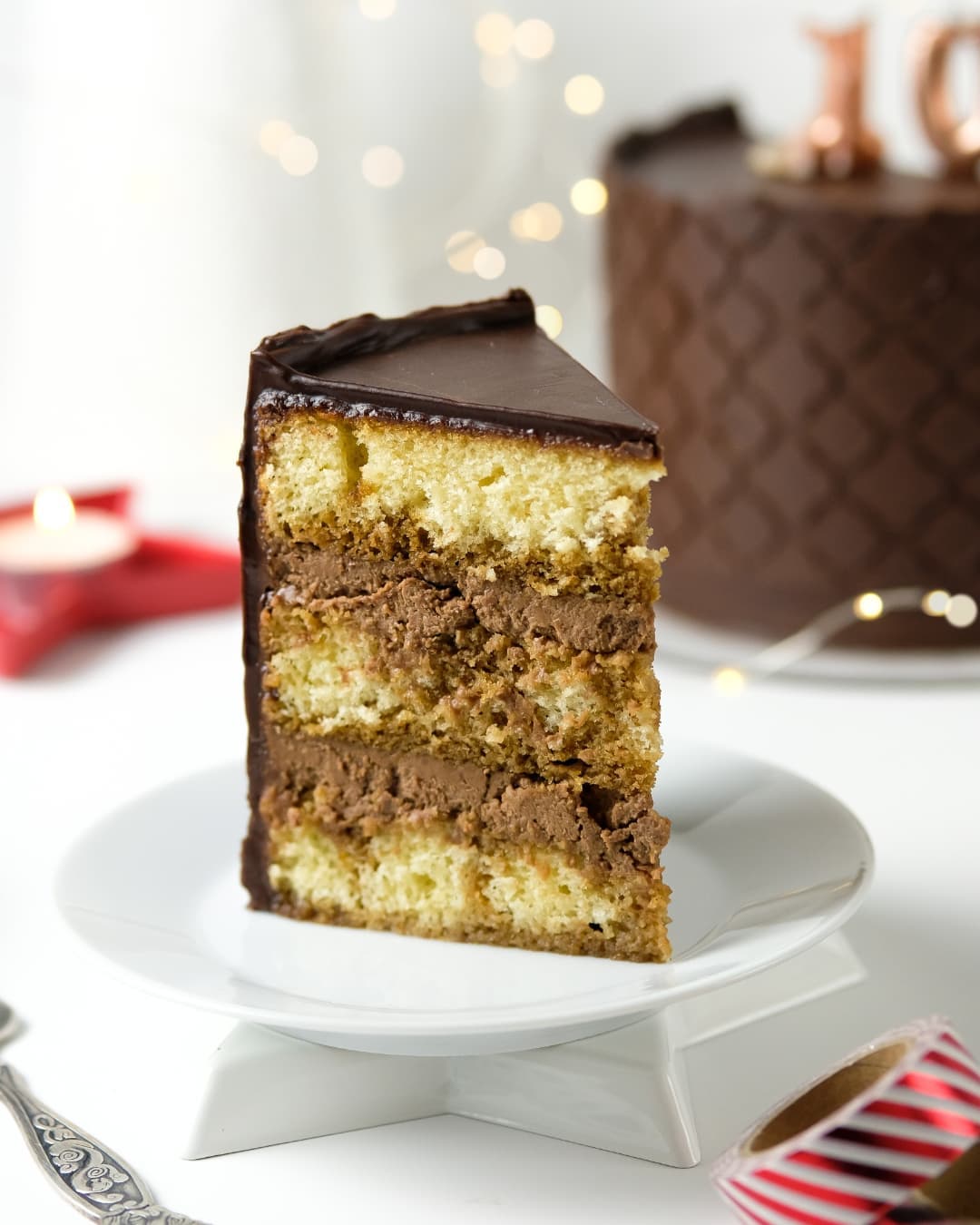 Vanilla cake with chocolate and coffee frosting