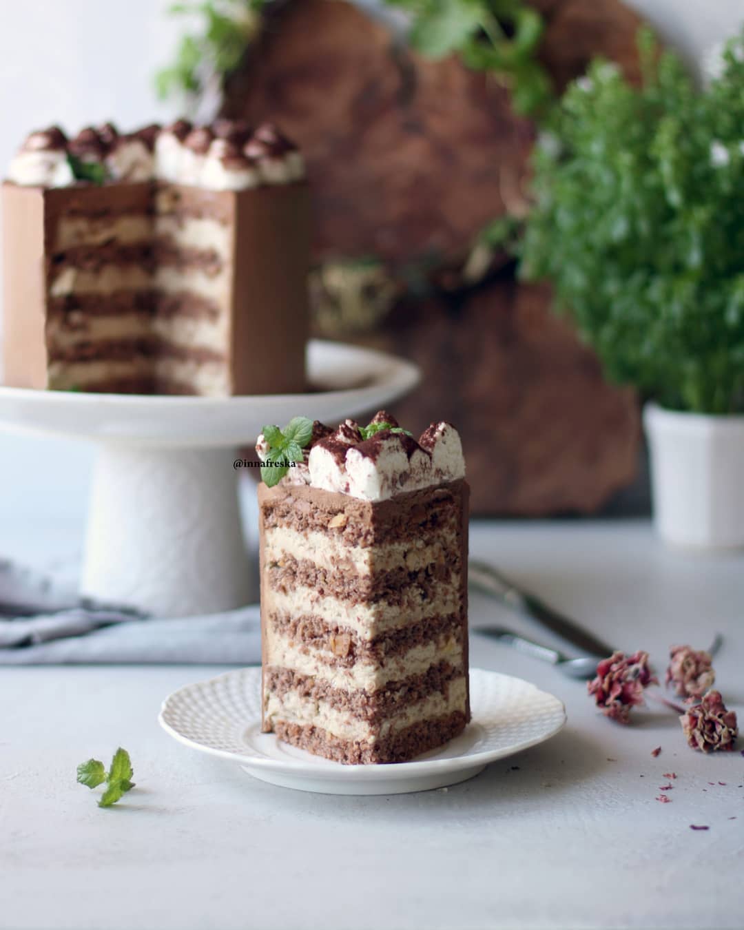 Walnut, coffee & vanilla cake with bitter chocolate